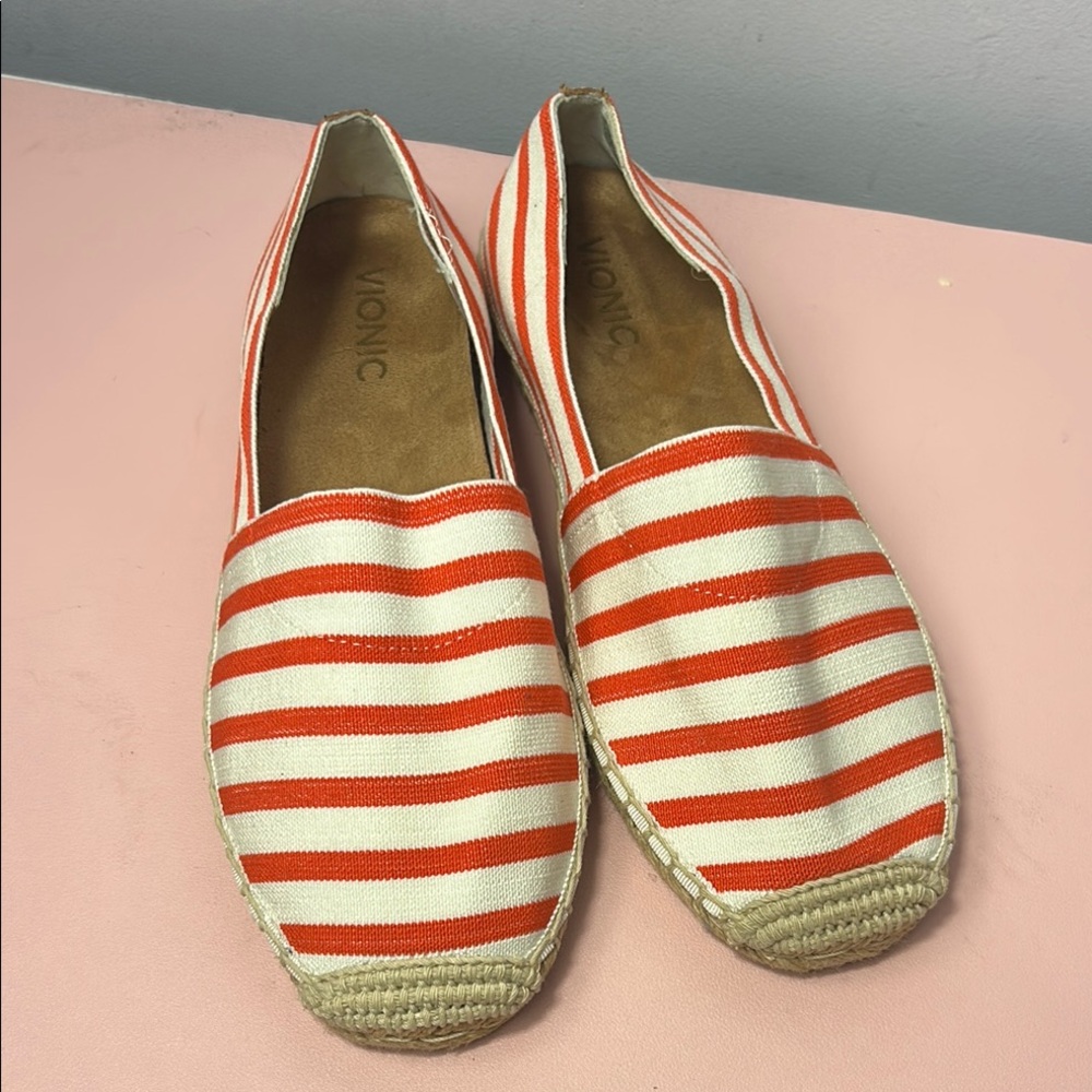 NWOT Vionic Valeri Orange and White Espadrille Shoes Nautical Style
